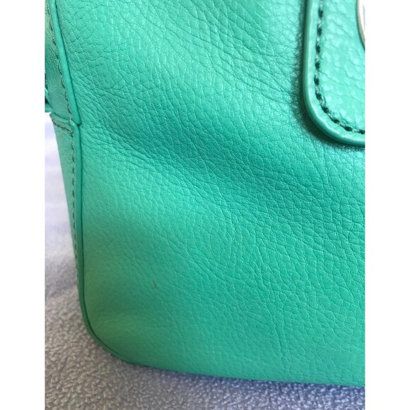 Kate Spade crossbody turnlock camera bag - Picture 3 of 12